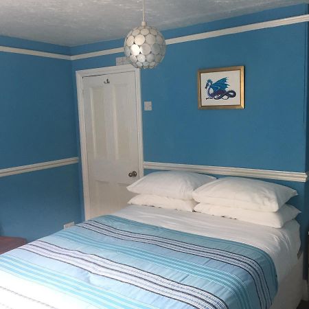 Circles Guest House Pewsey Exterior foto